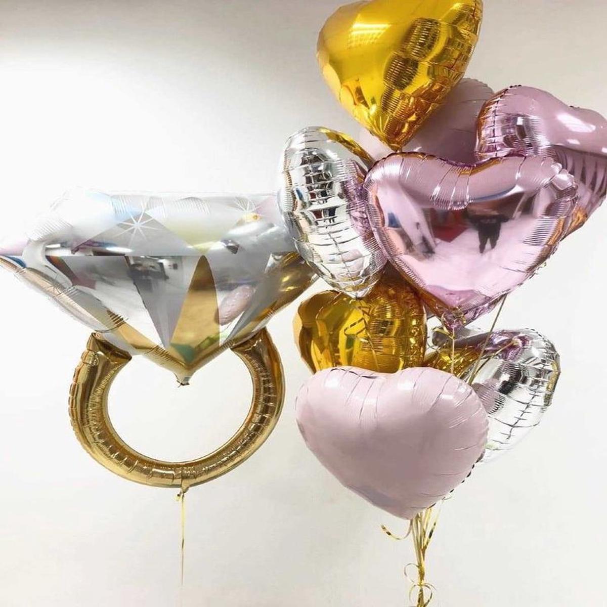 Engagement Gold Diamond Ring with Helium Bunch Pink, Gold and Silver Heart-Shaped - Bridal Shower P
