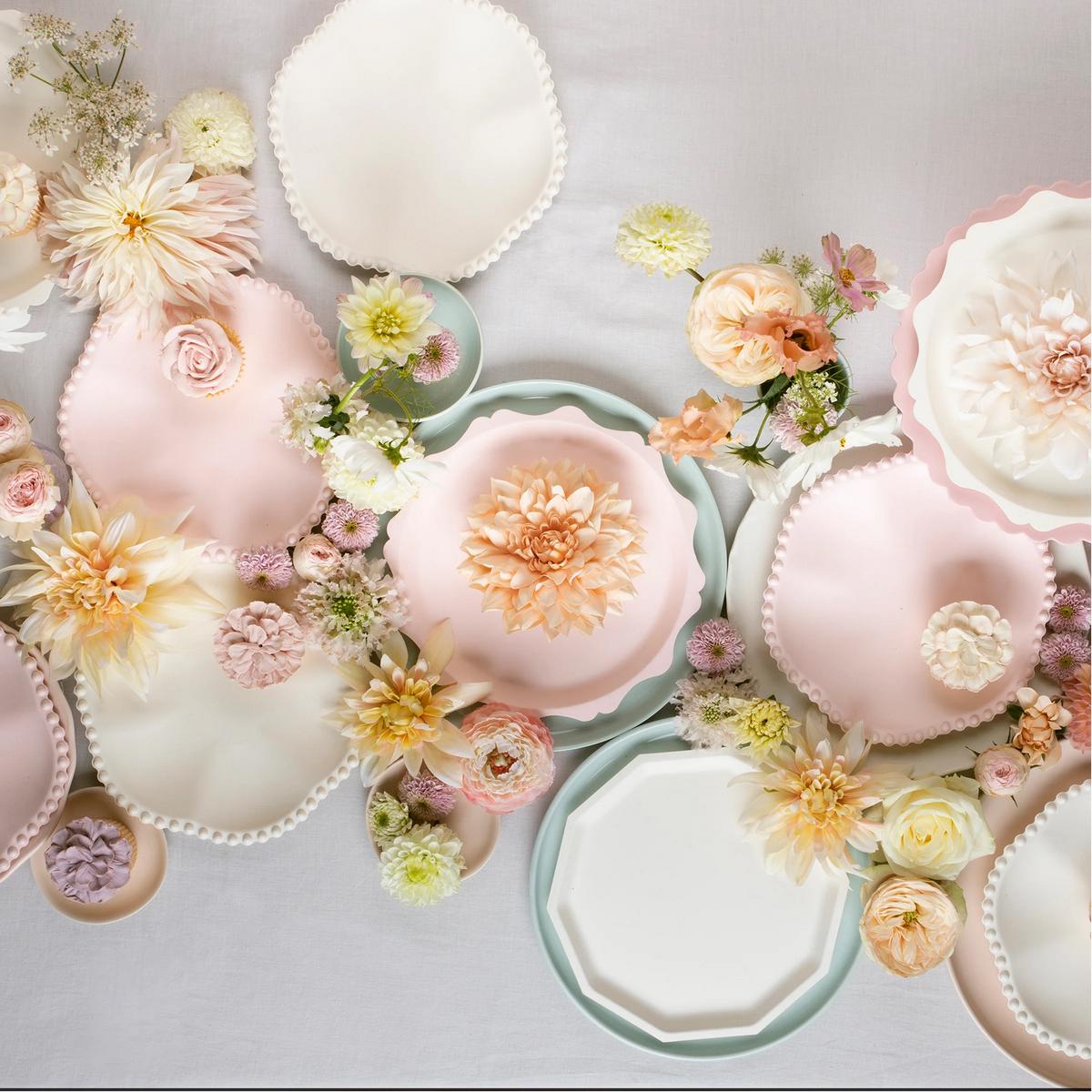 Cream Dot Edged Flower Compostable Dinner Plates