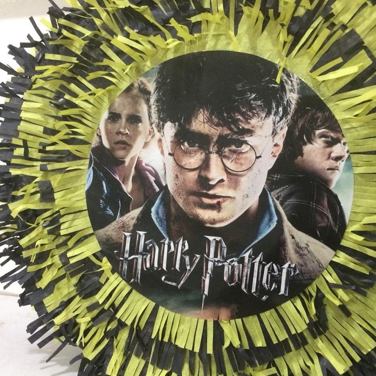Harry Potter Pinata (Yellow /Black)