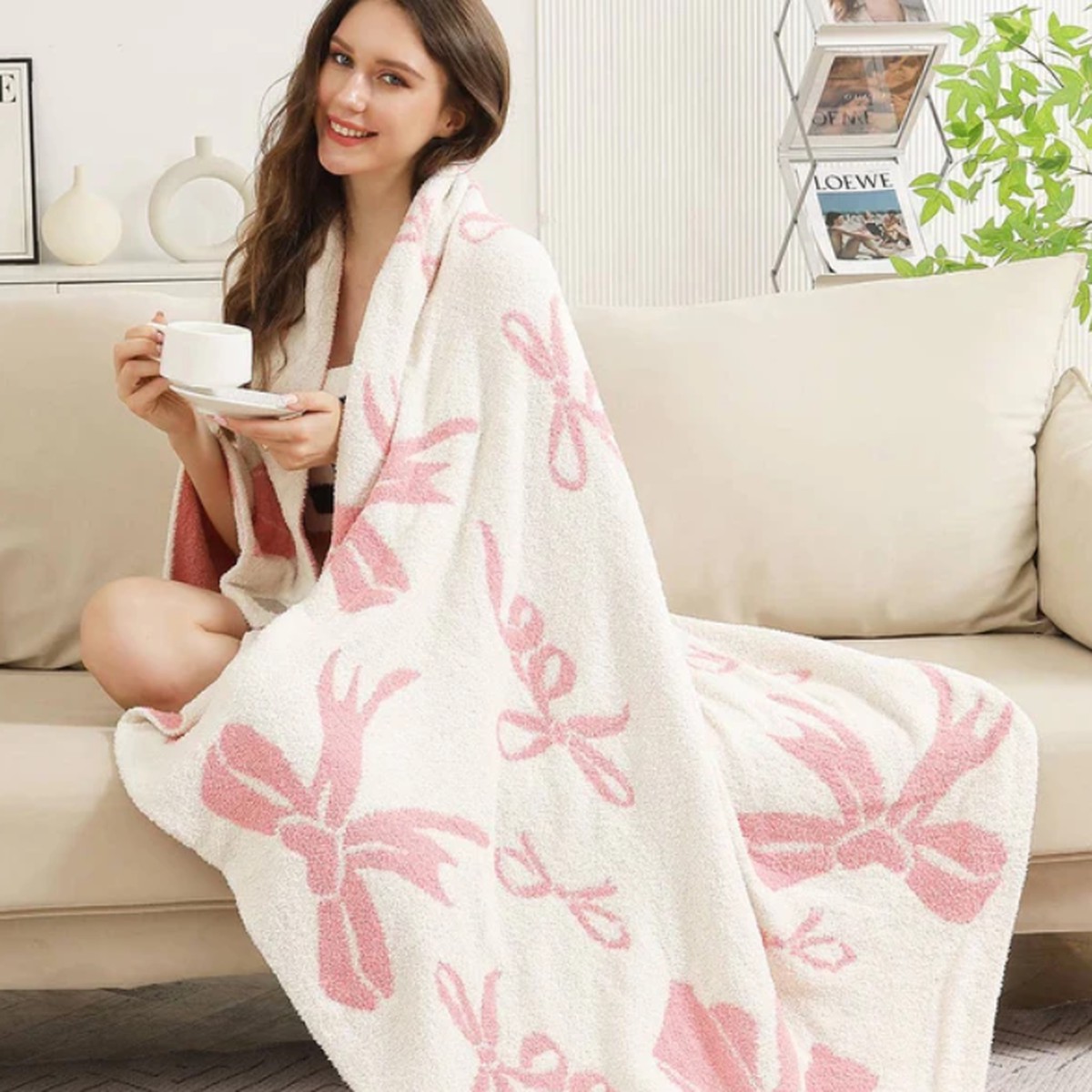 Pink Bow Throw