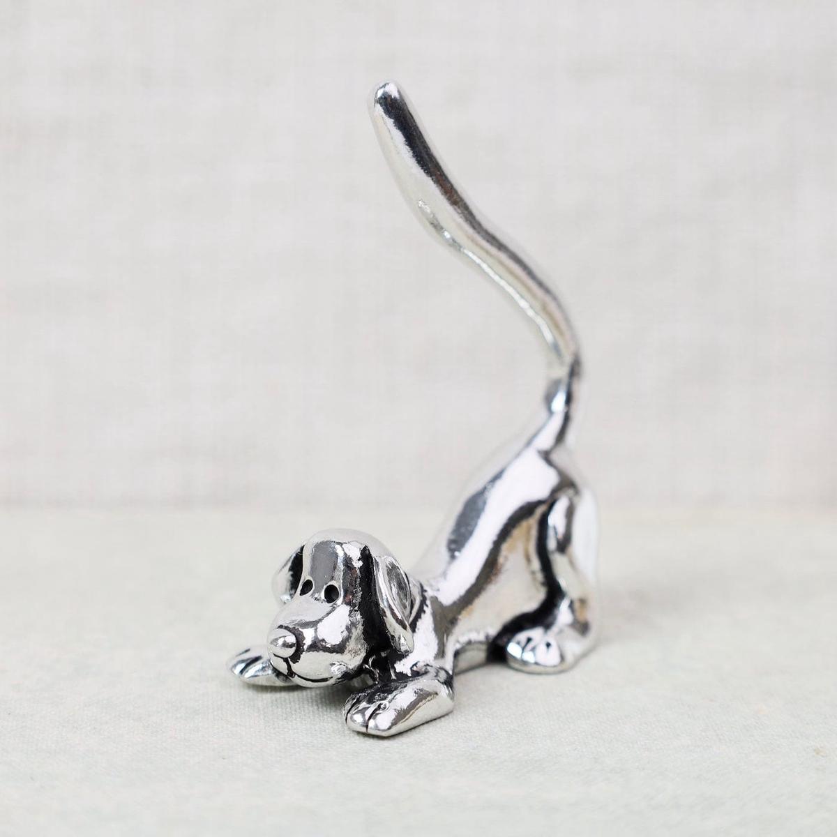 Dog Stretched Ringholder