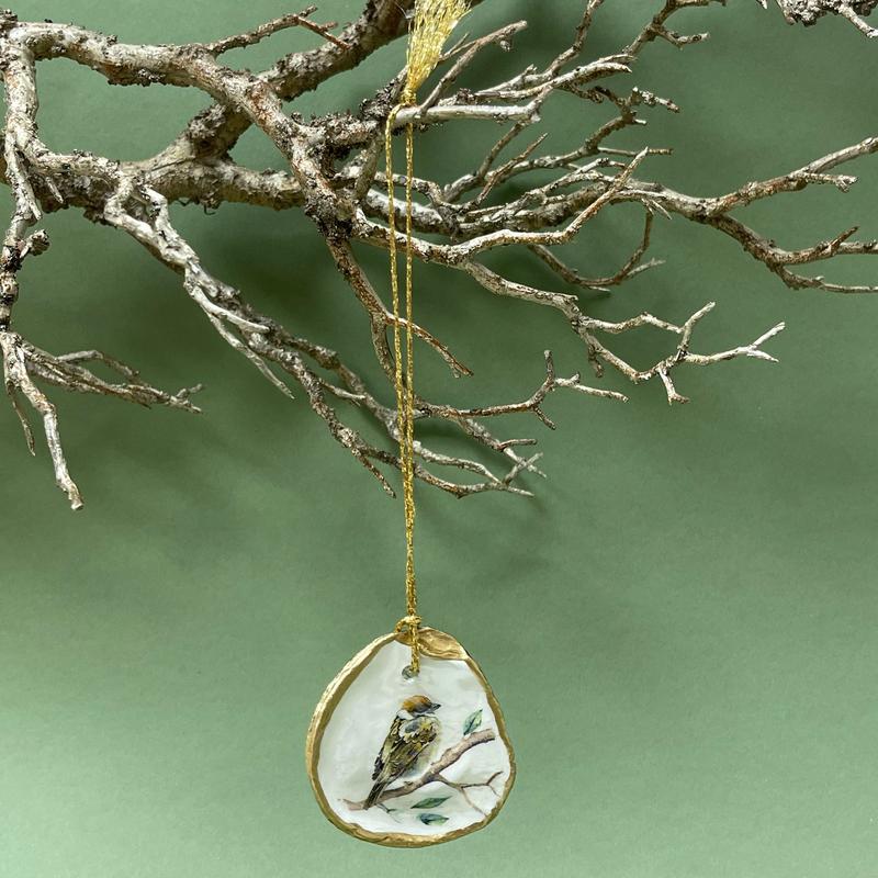 Oyster shell wall hanging - sparrow
