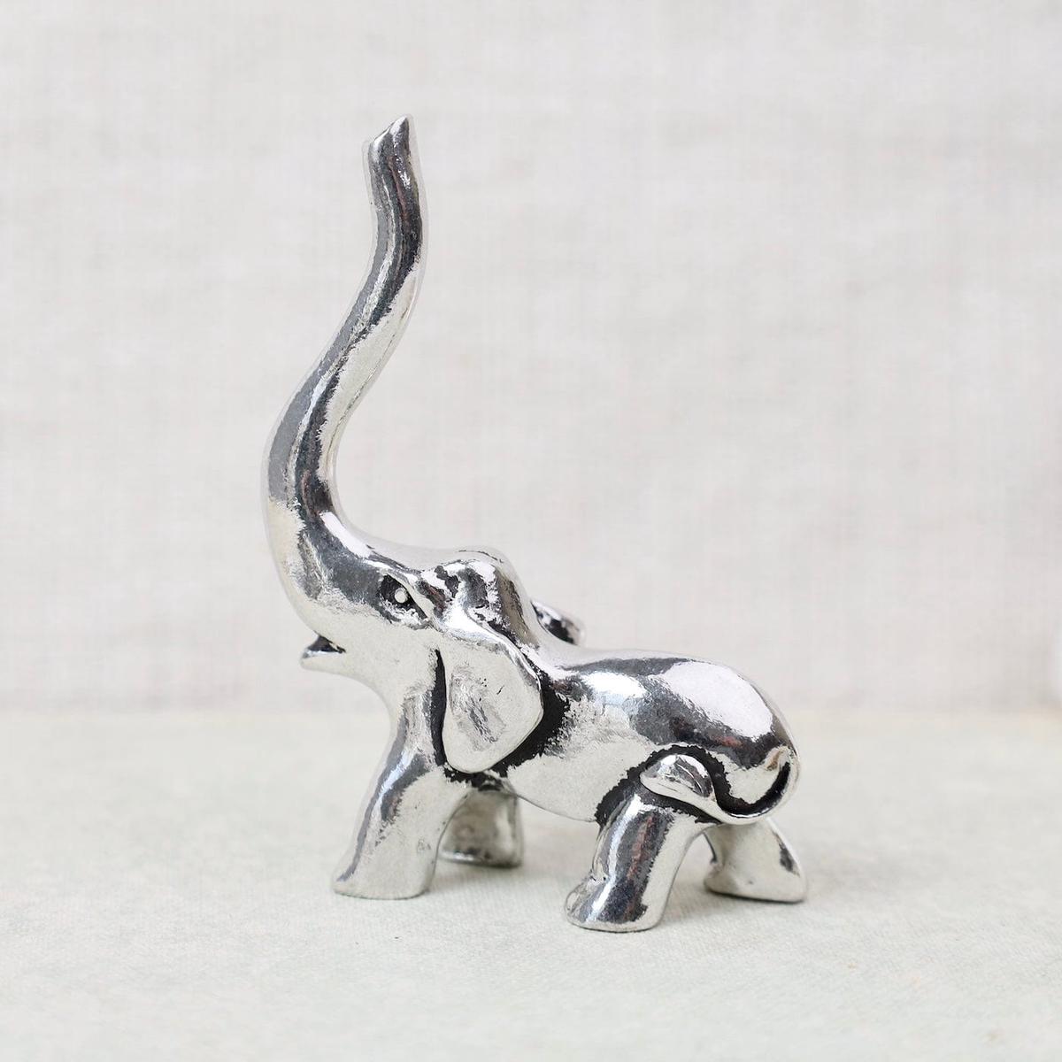 Elephant Ringholder
