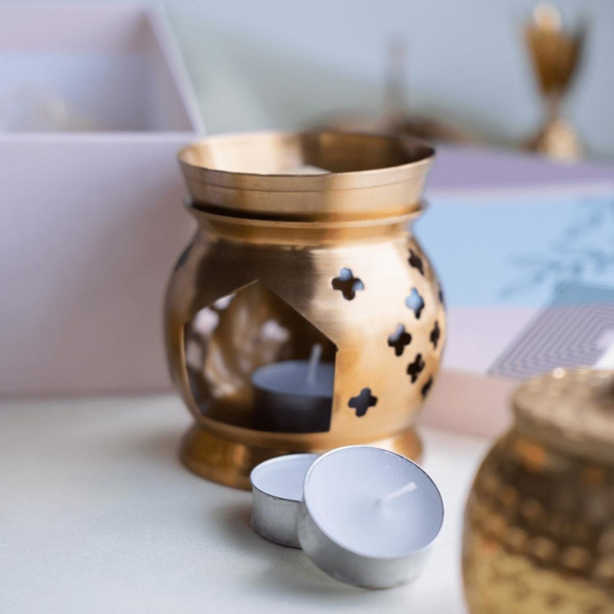Brass Diffuser Gift Set with 4 Scented Beeswax Melts